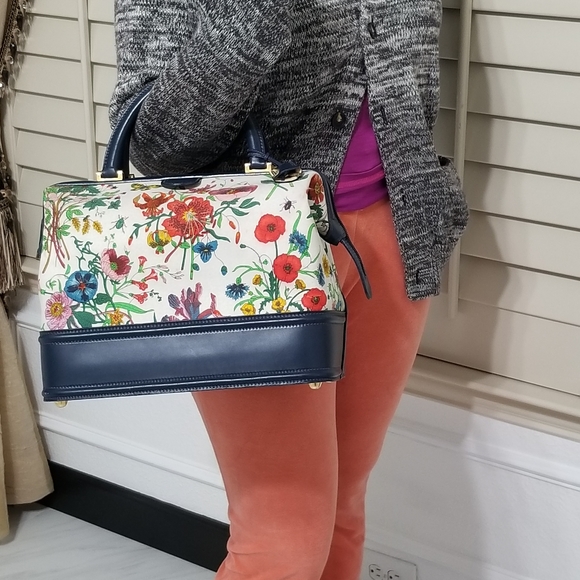 Vintage Rare Gucci White Flora Train case style Boston Vanity handbag - Picture 2 of 16